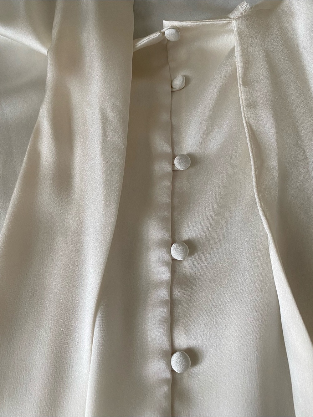 Laundry by Shelli Segal Ivory Tie-Neck Blouse - Picture 9 of 10
